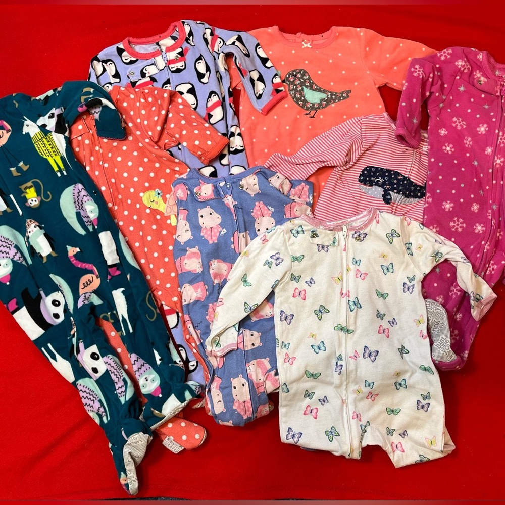 Baby 1-Piece Footie Pajamas
Bundle of 8 size 12 month